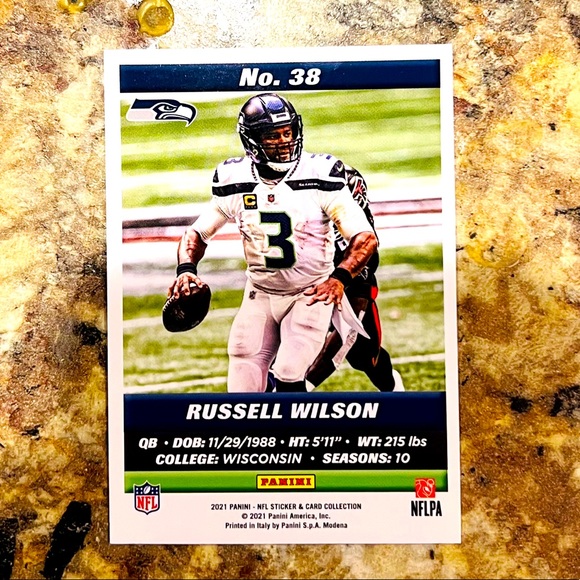 Russell Wilson - Picture 2 of 3